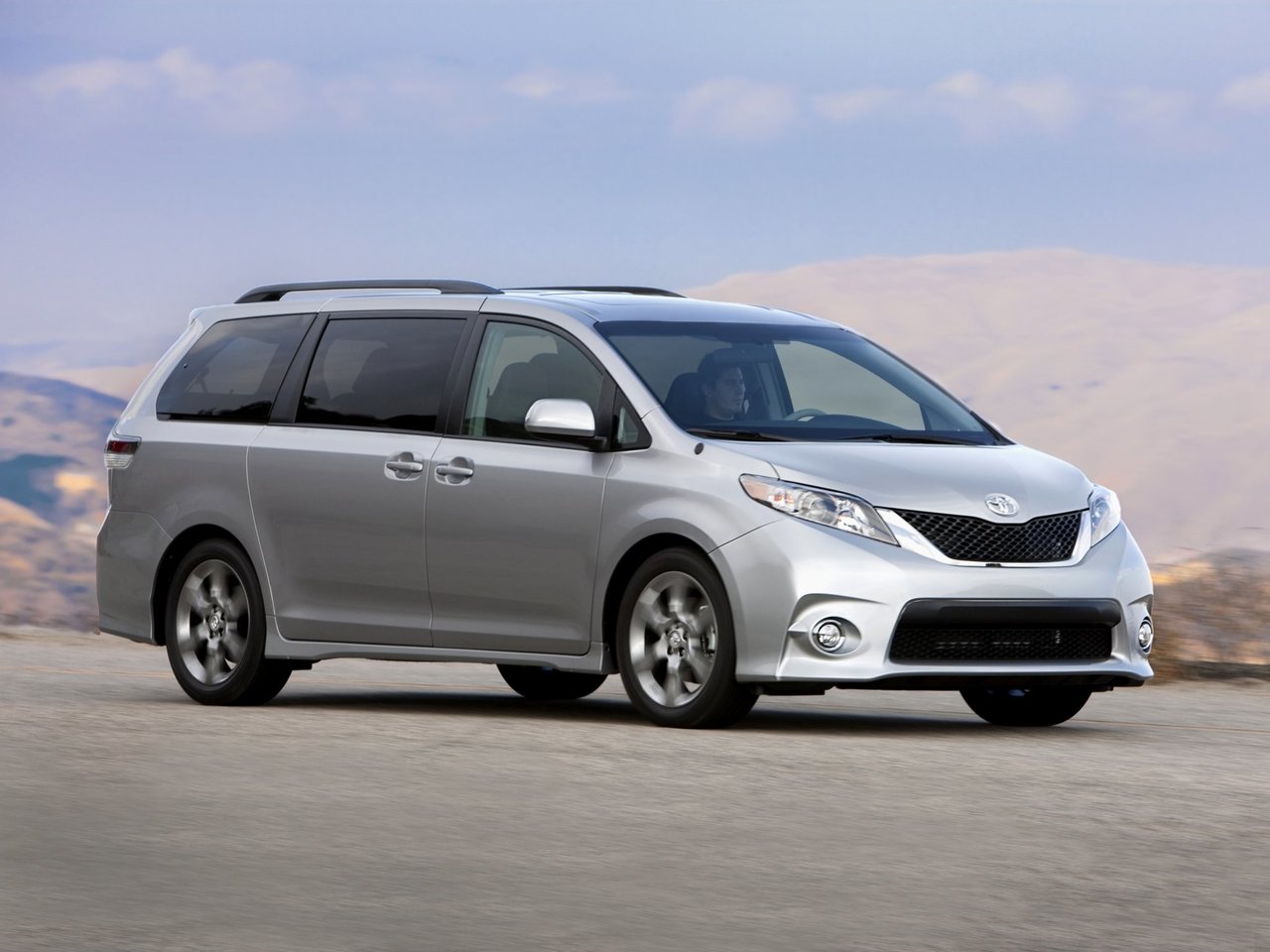 Подбор шин на Toyota Sienna III (XL30)