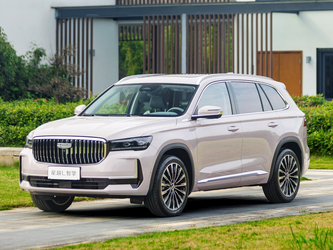 Подбор шин на Geely Monjaro