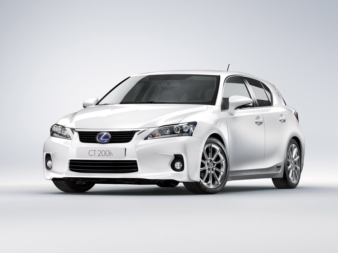 Подбор шин на Lexus CT